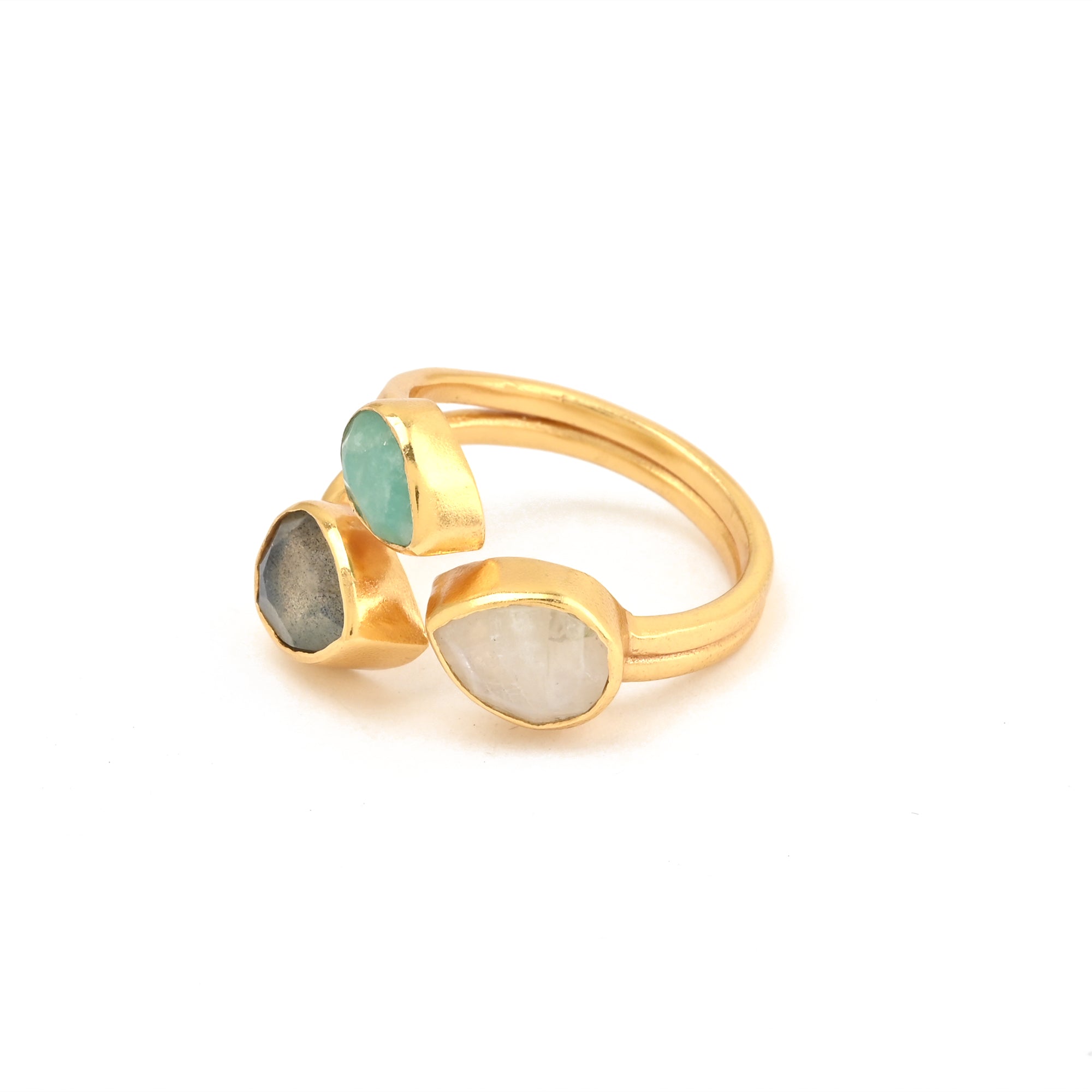 Fingerring med sten af månesten, amazonite og labradorite