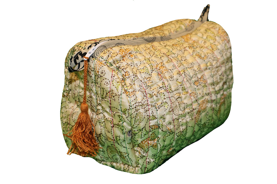 Quiltet silke toilettaske