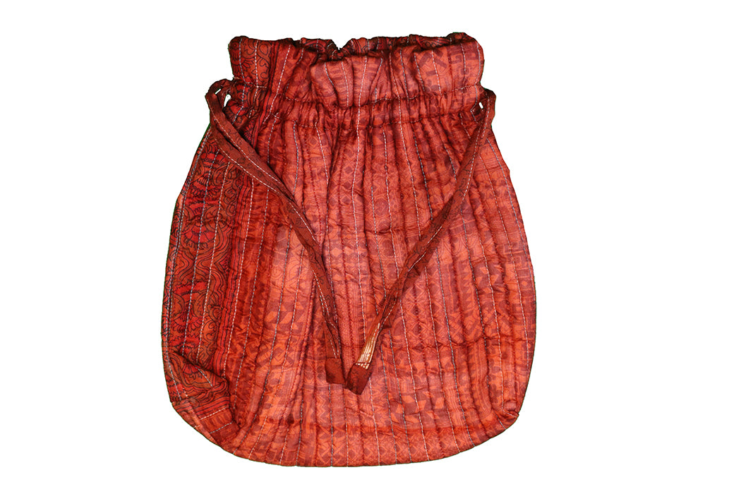 Quiltet silke posetaske