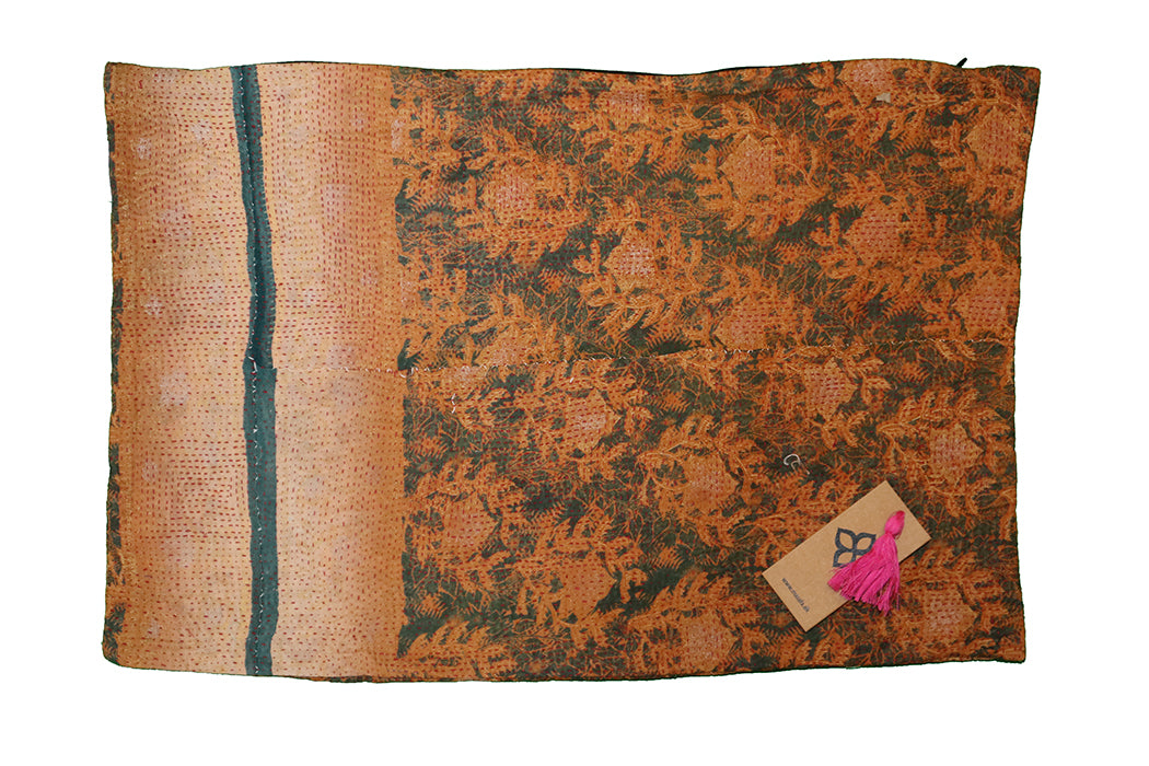 Sari vintage kantha cushion 40*60 cm
