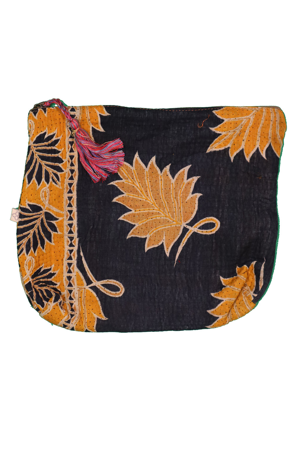 Kantha Sari Pung – Recycled Vintage sari | 24x28 cm | MASALA