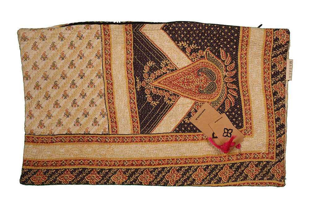 Sari Kantha Pude – Unik Vintage 30x50 cm | MASALA