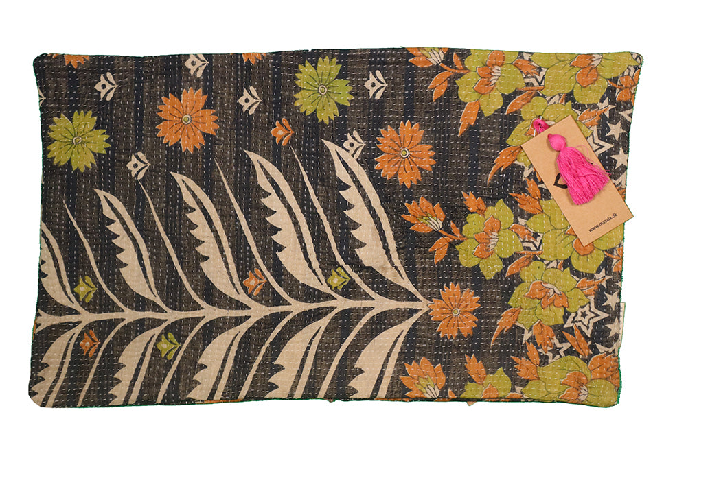 Sari Kantha Pude – Unik Vintage 30x50 cm | MASALA