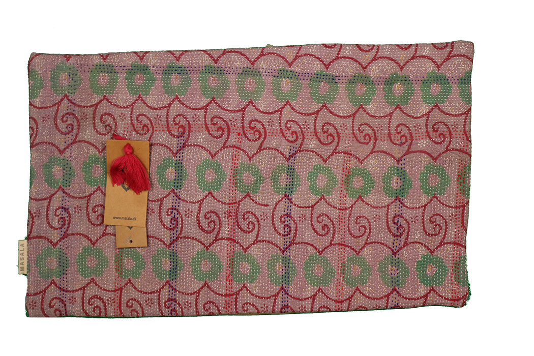 Sari Kantha Pude – Unik Vintage 30x50 cm | MASALA