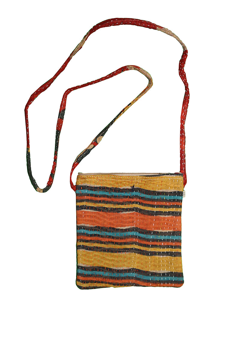 Kantha slanted bag 21*19 cm