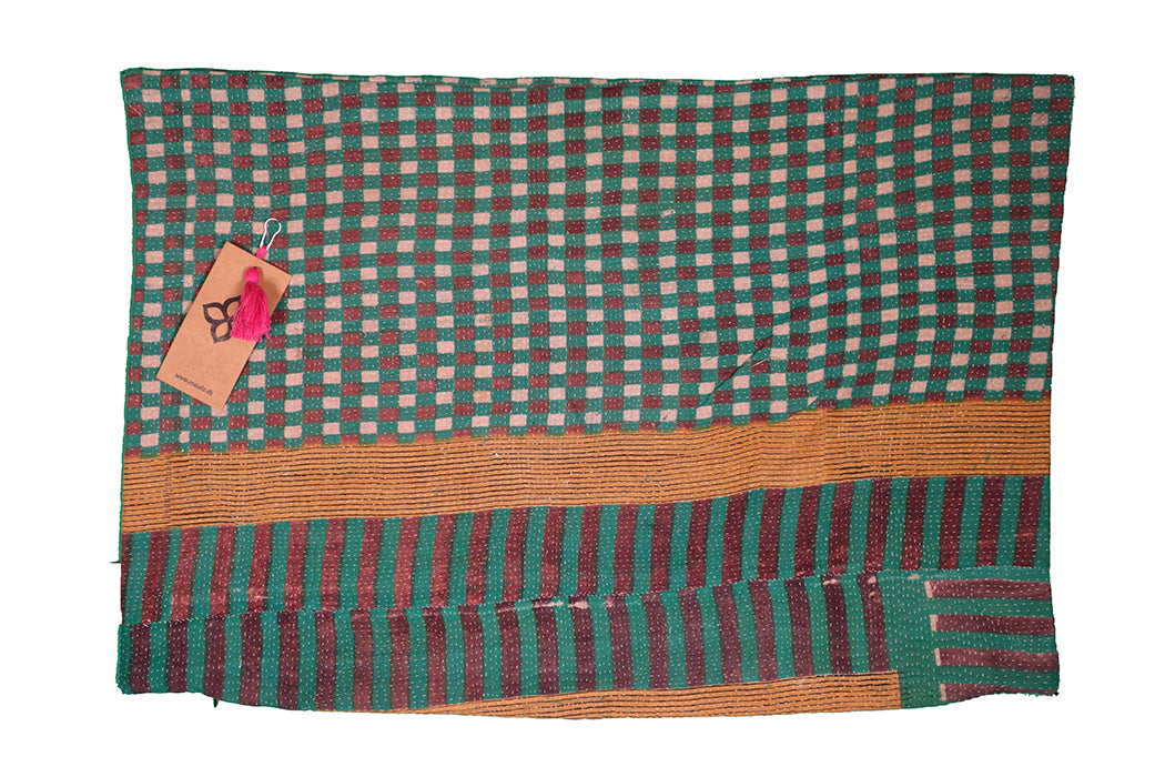 Sari Kantha Pude – Unik Vintage 40x60 cm | MASALA