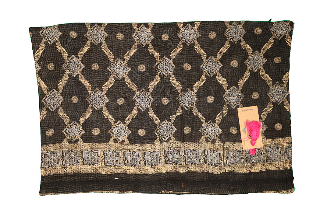 Sari Kantha Pude – Unik Vintage 40x60 cm | MASALA