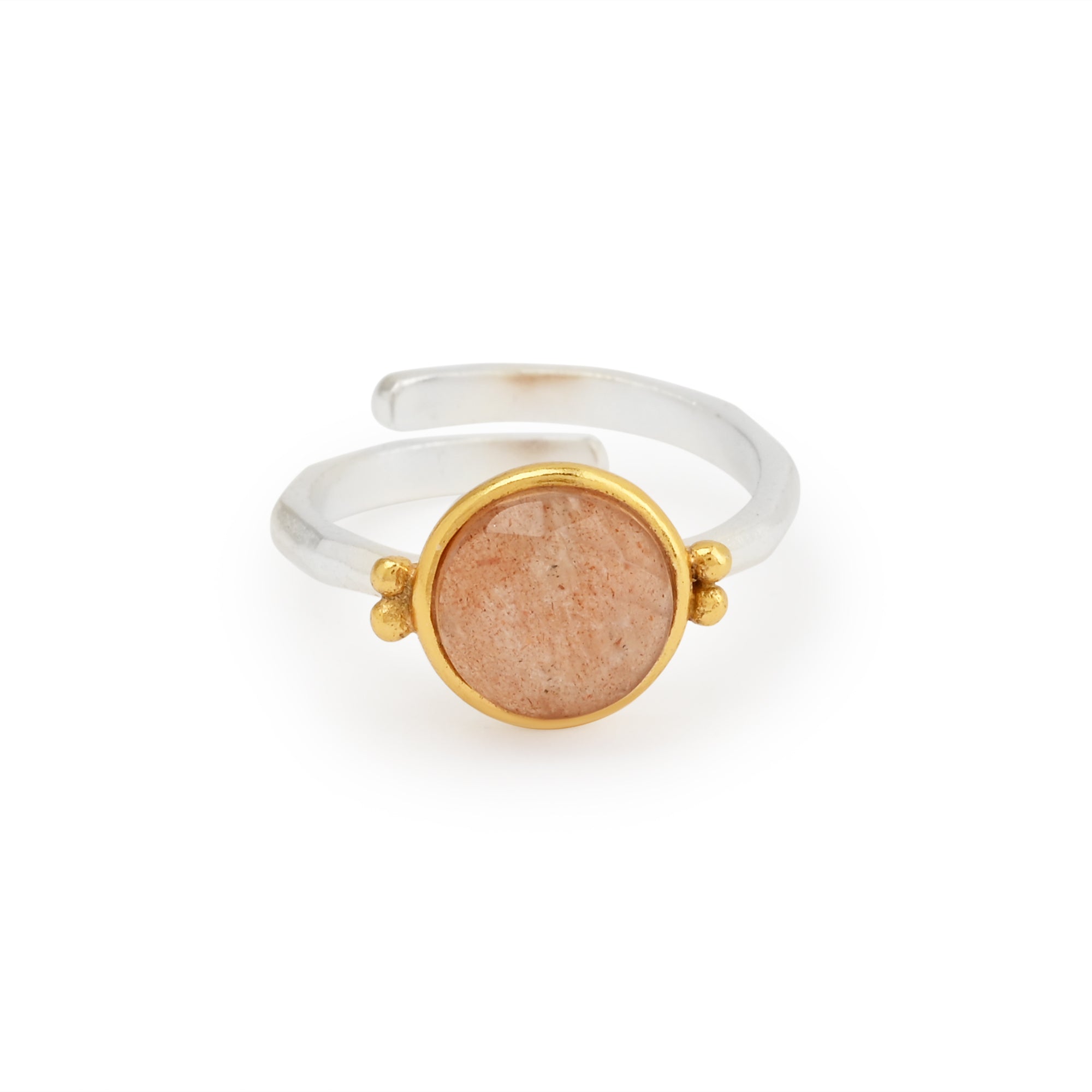 Fingerring med sten af månesten