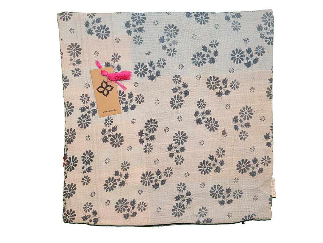 Sari vintage kantha pude 45*45 cm