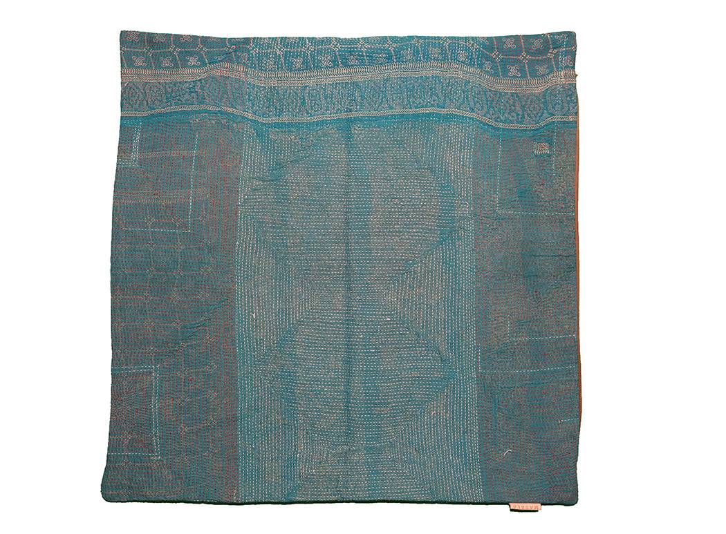 Sari vintage kantha cushion 45*45 cm