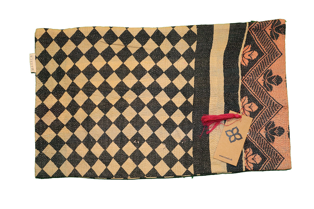 Sari vintage kantha cushion 30*50 cm