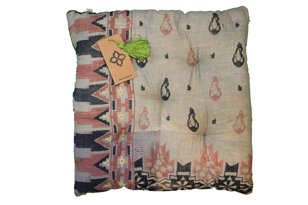 Kantha vintage chair pad 40*40 cm cotton