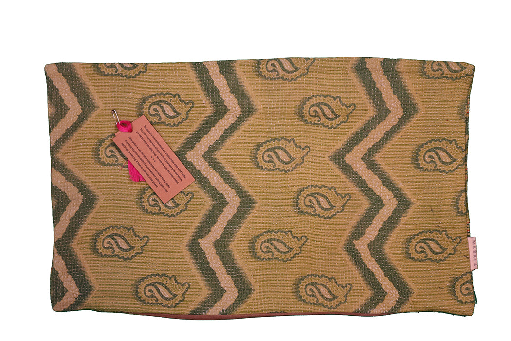 Sari Kantha Pude – Unik Vintage 30x50 cm | MASALA