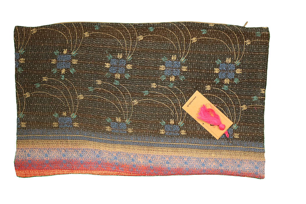 Sari Kantha Pude – Unik Vintage 30x50 cm | MASALA