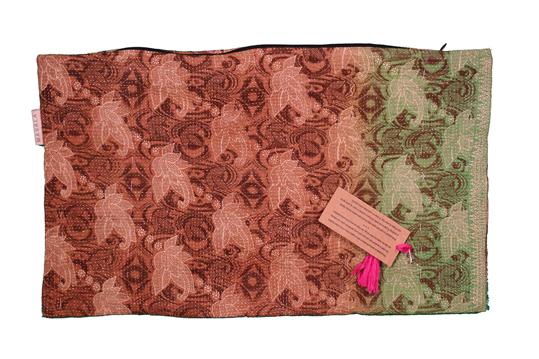 Sari Kantha Pude – Unik Vintage 30x50 cm | MASALA