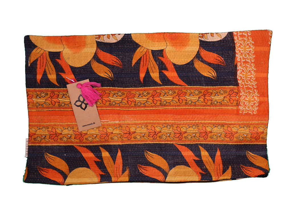 Sari Kantha Pude – Unik Vintage 30x50 cm | MASALA
