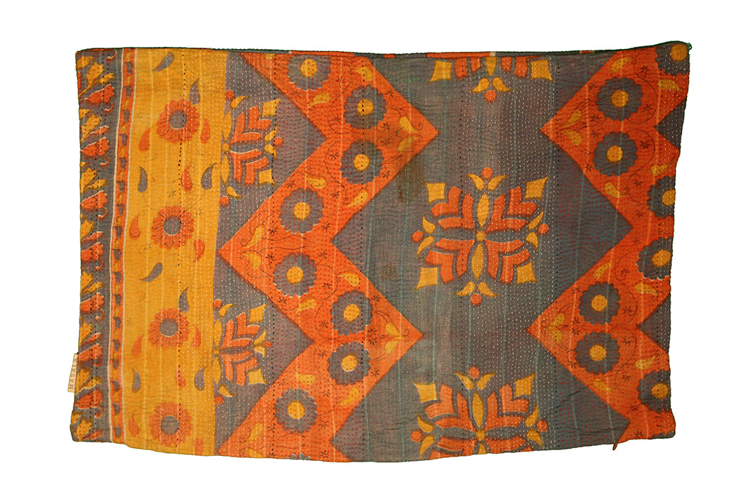 Sari Kantha Pude – Unik Vintage 40x60 cm | MASALA