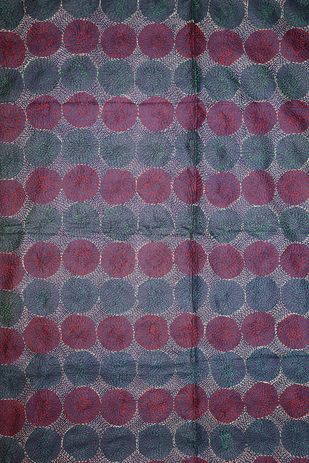 Kantha silketørklæde – Recycled Sari med Runde Sting | 85x190 cm | MASALA